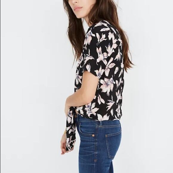 Madewell Floral Botton Back Tie Tee in XS - Picture 3 of 11